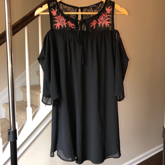 Heart Soul Cold Shoulder Mini Dress with Lace Sz S - Picture 2 of 7